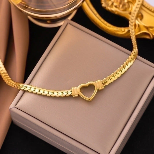 collier doré coeur