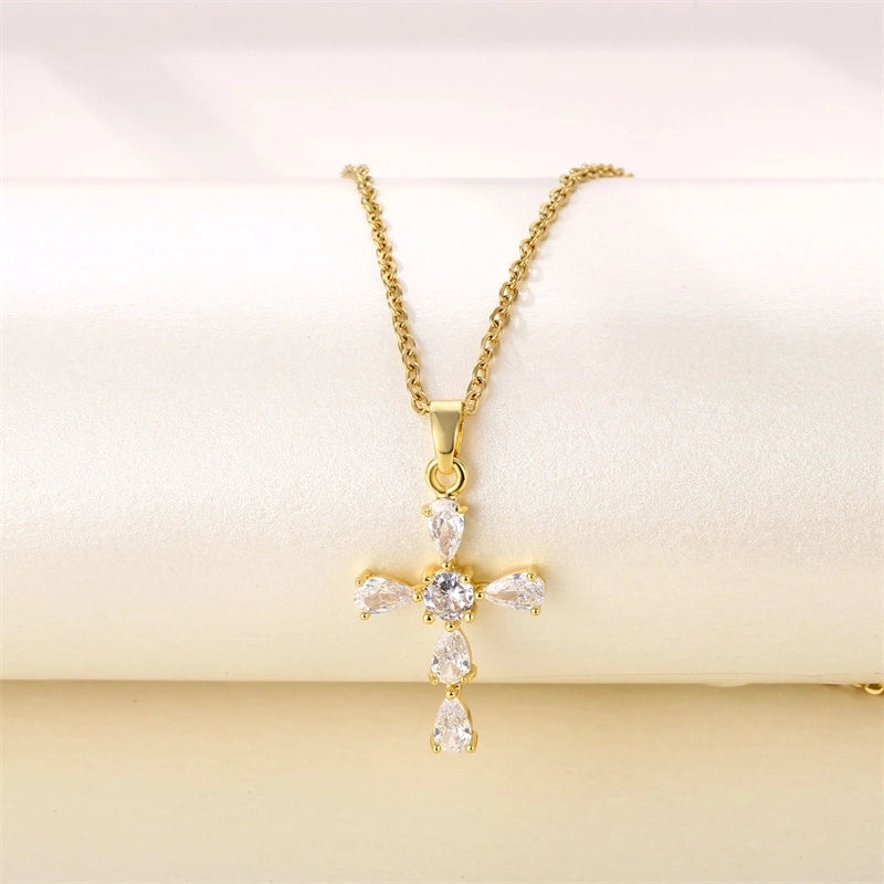 collier croix dorée